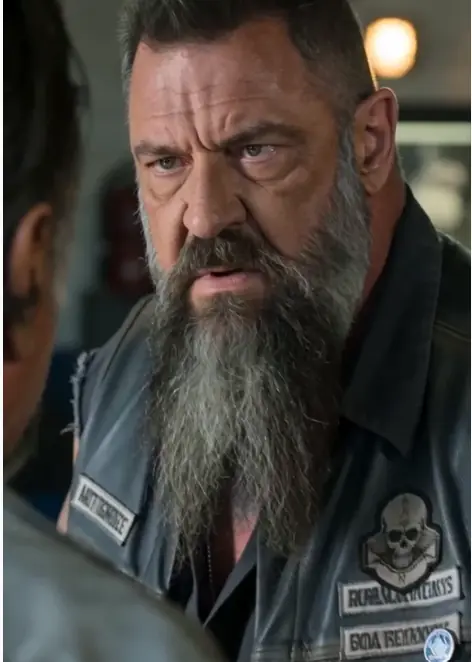 Mechanics Gave Up On A 40-Year-Old Hells Angels Bike — An 8-Year-Old Poor Boy Said, “I’ll Fix It.”