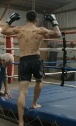A Cocky MMA Fighter Challenged an Old Farmer to Survive 3 Minutes for $500 — Then He Picked the Wrong Man