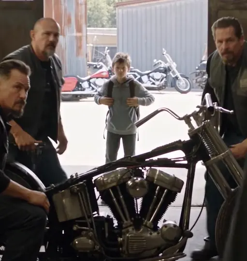 He Asked Them to Keep Him. Forty-Eight Hours Later, the Bike Told Them Who He Really Was.