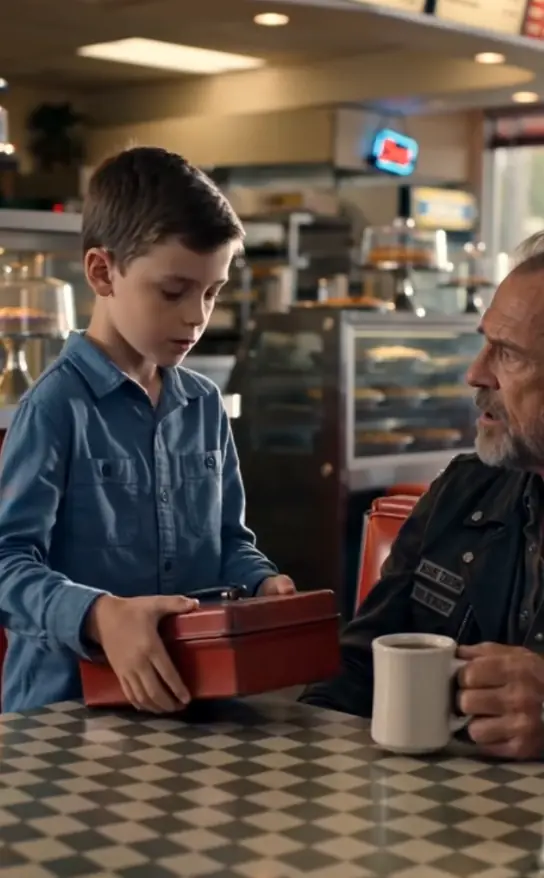 THE BOY WHO BROUGHT HIS GRANDFATHER’S LUNCHBOX — AND THE PLACE FOUR BIKERS SWORE THEY’D NEVER RETURN TO